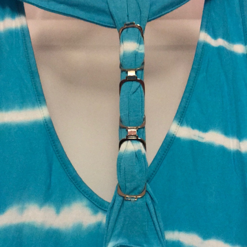 NEW Area Trend tank top - Picture 3 of 4